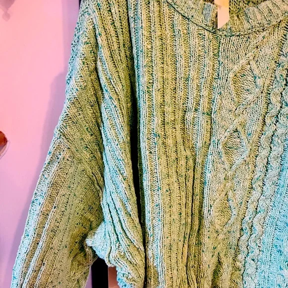 Cable Knit Sweater - Picture 2 of 4